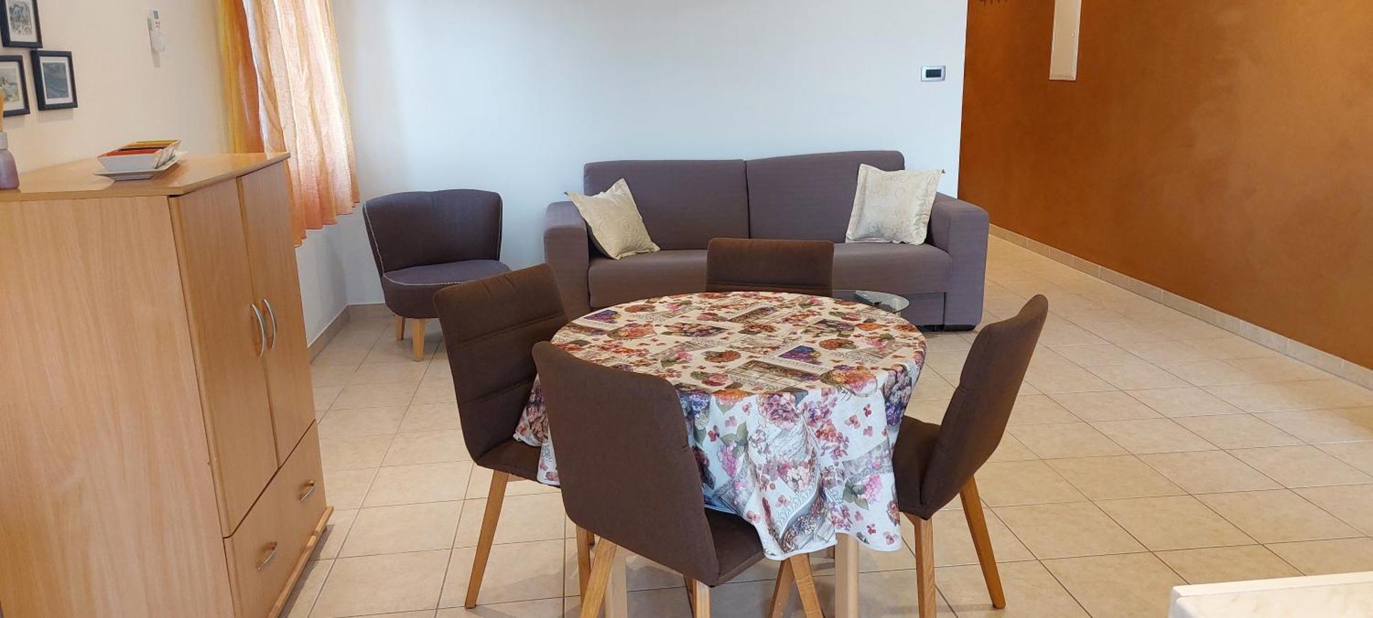 Adriana Apartman *